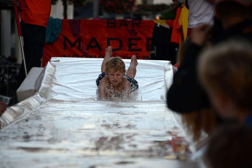 ../Images/Donderdag kermis 468.jpg